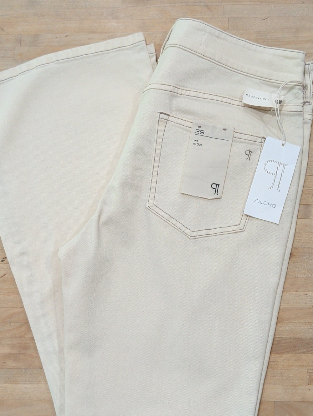 NWT Anthropologie Pilcro Cream High-Rise Flare Button Fly Jeans Size 29
